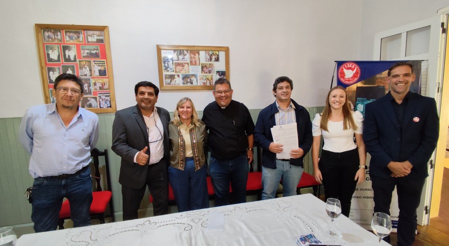 El Instituto Superior Espíritu Santo inaugura una nueva extensión académica en la ciudad de Apóstoles con carreras de vanguardia en tecnología