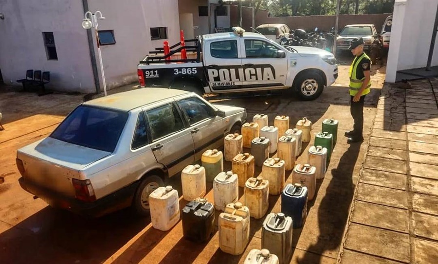 En operativos viales la Policía de Misiones secuestró combustible y cigarrillos que serían destinados al contrabando