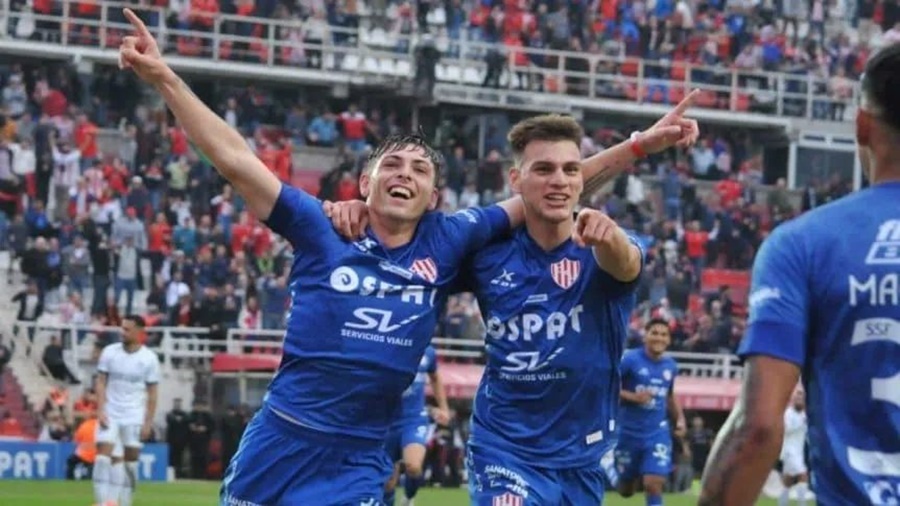 Independiente fue goleado por Unión de Santa Fe en un partido clave en la zona baja de la Liga Profesional de Fútbol