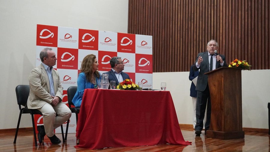 Organizado por la Asociación Argentina de Derecho Político y el Instituto Saavedra: Con alto nivel académico de expositores culminó el XVI Congreso de Derecho Político