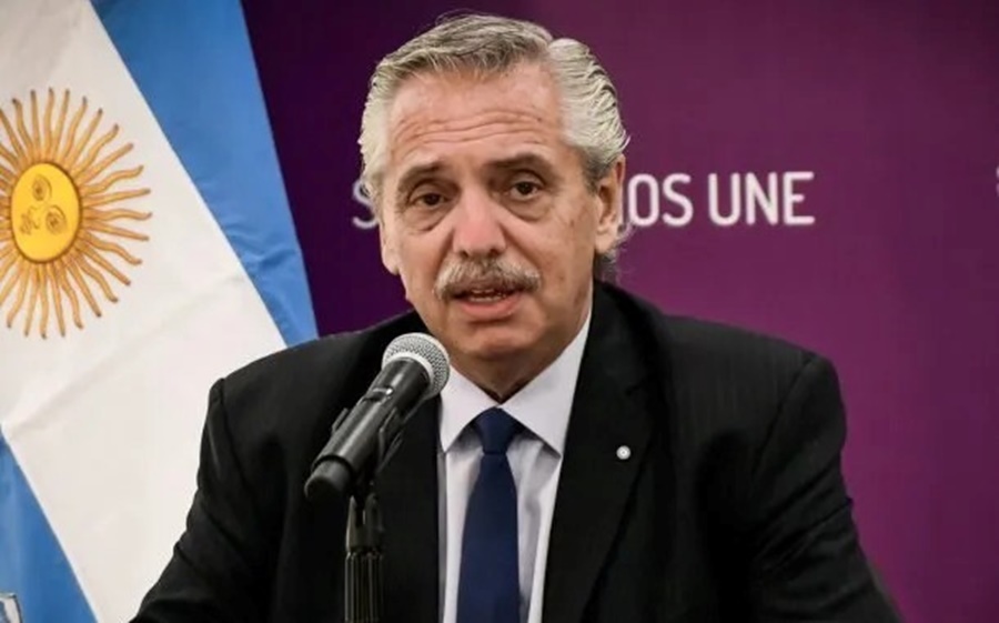 Alberto Fernández, trasladado al Hospital Otamendi
