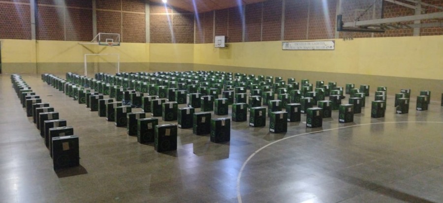 La Policía de Misiones realizó la mayor incautación de un importante contrabando, se detectó y secuestró un camión con patente paraguaya que transportaba una carga de 106.500 atados de cigarrillos de contrabando de origen extranjero