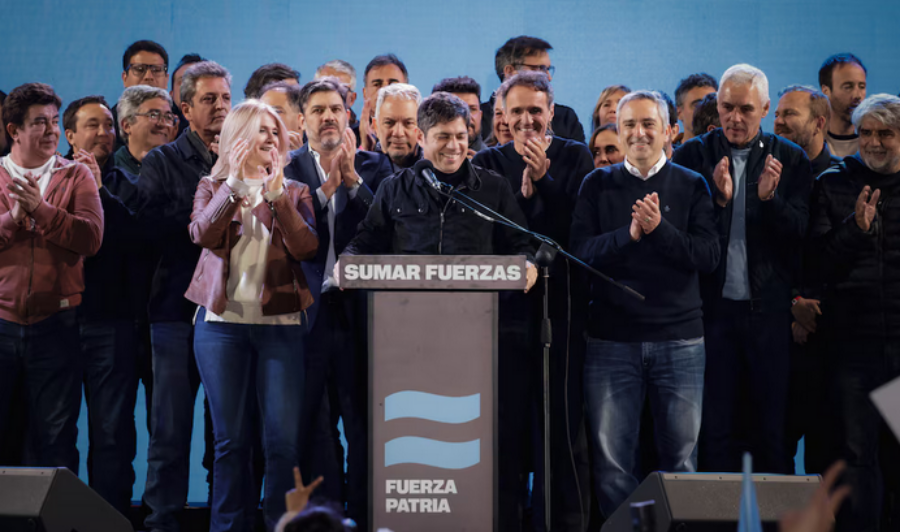 Axel Kicillof capitalizó la victoria bonaerense, se mostró como el líder del peronismo y dio un mensaje nacional
