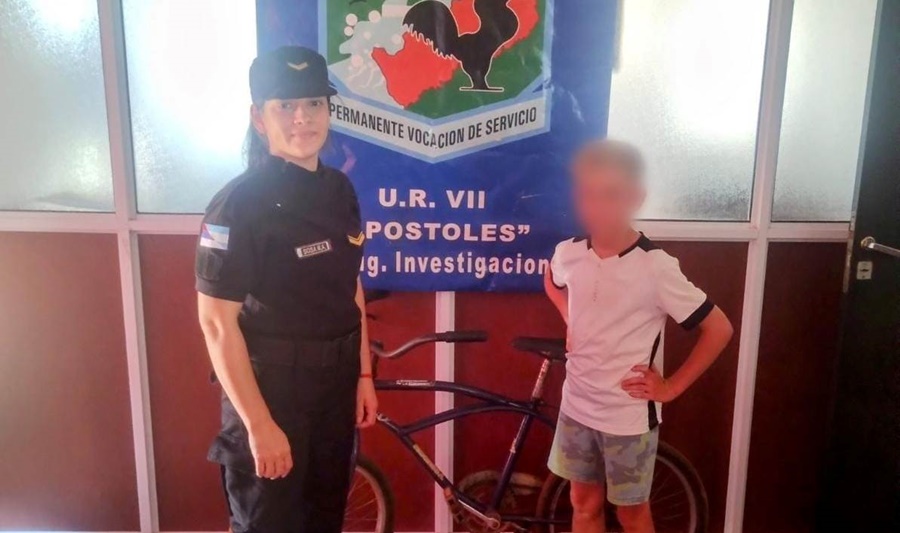 Apóstoles: Investigadores de la Unidad Regional VII lograron recuperar una bicicleta que le fuera sustraída a "Polaquito"