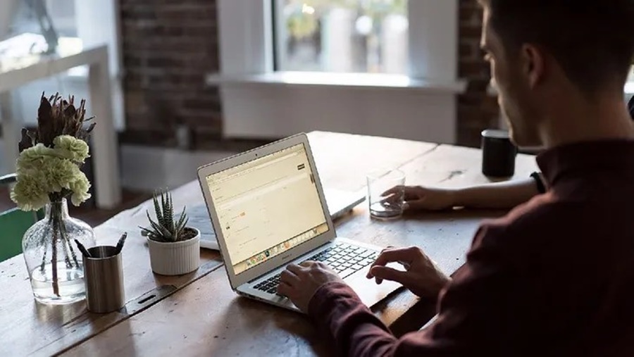 Mercado laboral: Home office, una empresa implementa programas de nutrición para sus empleados