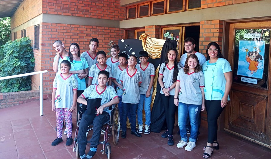 Apóstoles: Alumnos de séptimo grado de la Escuela Especial Nº 5 República de Polonia, tuvieron un emotivo acto de colación