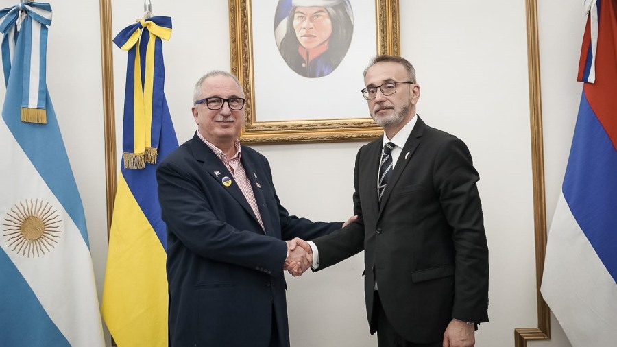 Misiones: El Gobernador Hugo Passalacqua recibió al Embajador de Ucrania en Argentina Yurii Klymenko