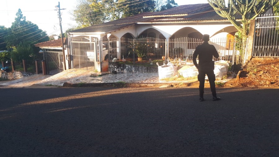 Bernardo de Irigoyen: Dispararon contra la vivienda y vehículos de otro integrante de Gendarmería Nacional