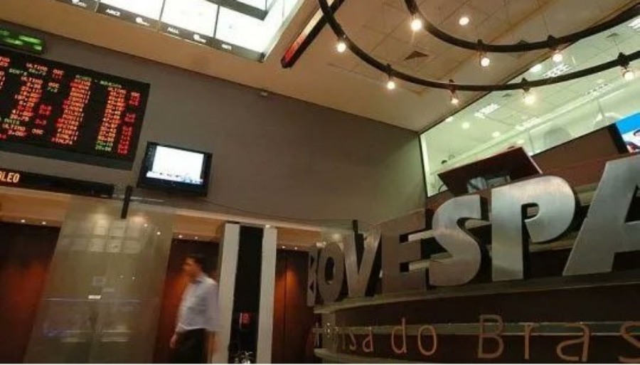 El Bovespa también cayó: El real brasileño no detiene caída, el dólar en Brasil tocó nuevo máximo histórico a más seis reales tras amenaza de Trump a BRICS