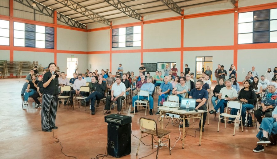 Vecinos posadeños se informaron sobre la obra del Soterramiento de la Ruta Nacional N° 12 - Avenida Quaranta - a la altura de Avenida San Martín