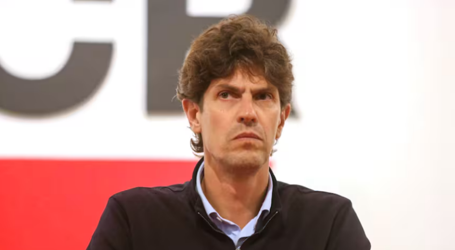 Fuertes críticas hacia Martín Lousteau tras la suspensión de las afiliaciones de cuatro diputados radicales: “Quiere una Argentina kirchnerista”