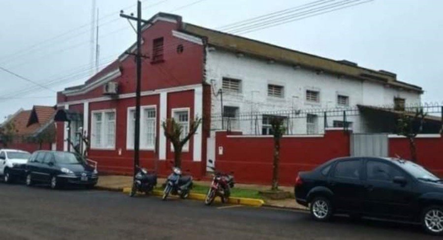 Apóstoles: La C.O.S.P.A.L., informa que, por encontrarse sin luz en la zona de la Planta de Extracción y Potabilización, está suspendido el servicio de agua potable