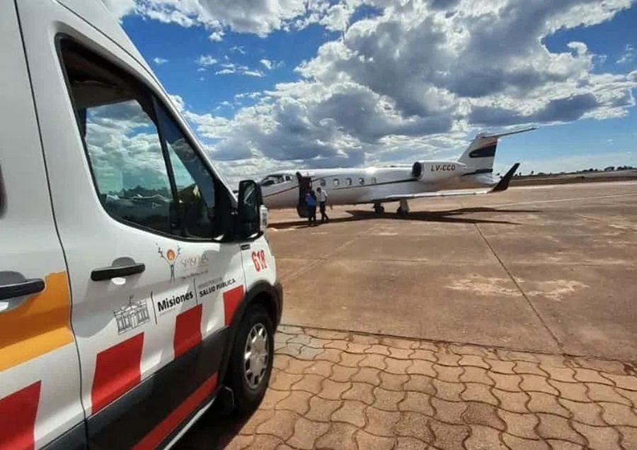 Misiones: Trasladaron en un vuelo sanitario hacia el Hospital Garrahan a un niño de la ciudad de Leandro N. Alem para una intervención neuroquirúrgica