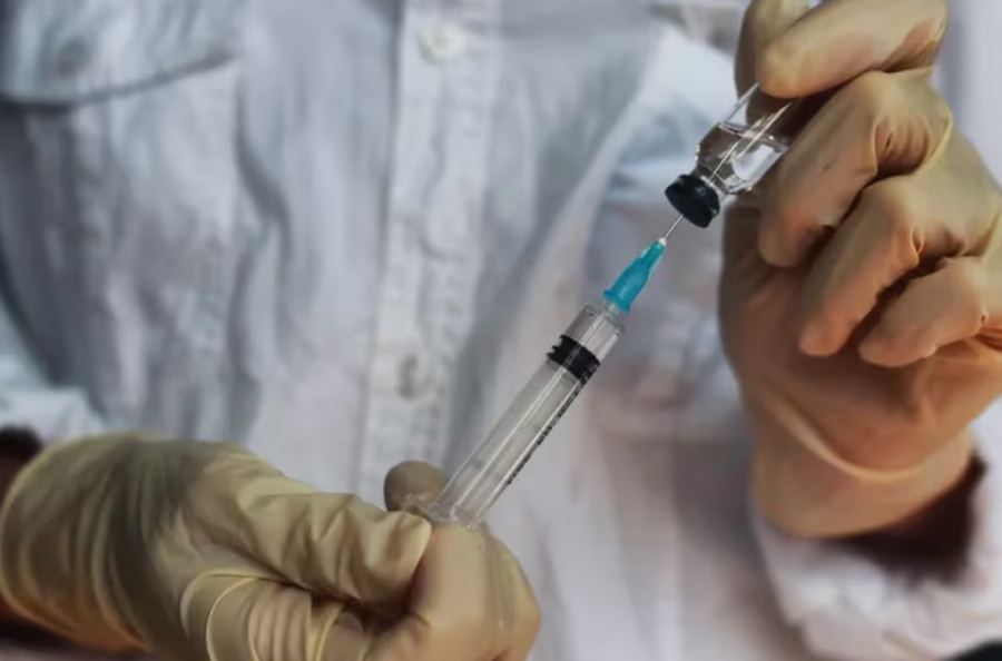 España: Hito de la medicina, comienza a probarse la primera vacuna del mundo contra el cáncer de pulmón
