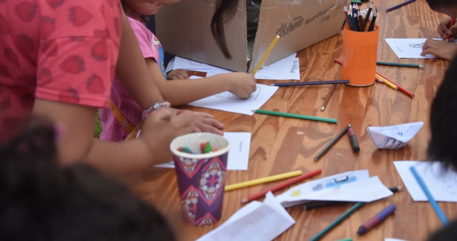 Mes de las Infancias en Apóstoles: Festejos en los Barrios Estación y Lomas del Mirador, con una jornada llena de diversión y entretenimiento para los más pequeños