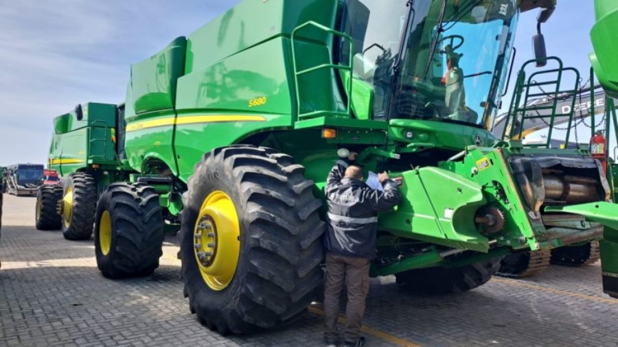 Realizan control en la importación de maquinaria agrícola usada para prevenir el ingreso de plagas al país