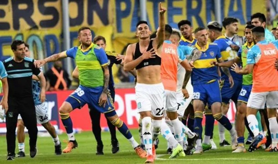 Trofeo de Campeones: Racing Club campeón, 7 expulsados y triunfo agónico sobre Boca Juniors por 2-1