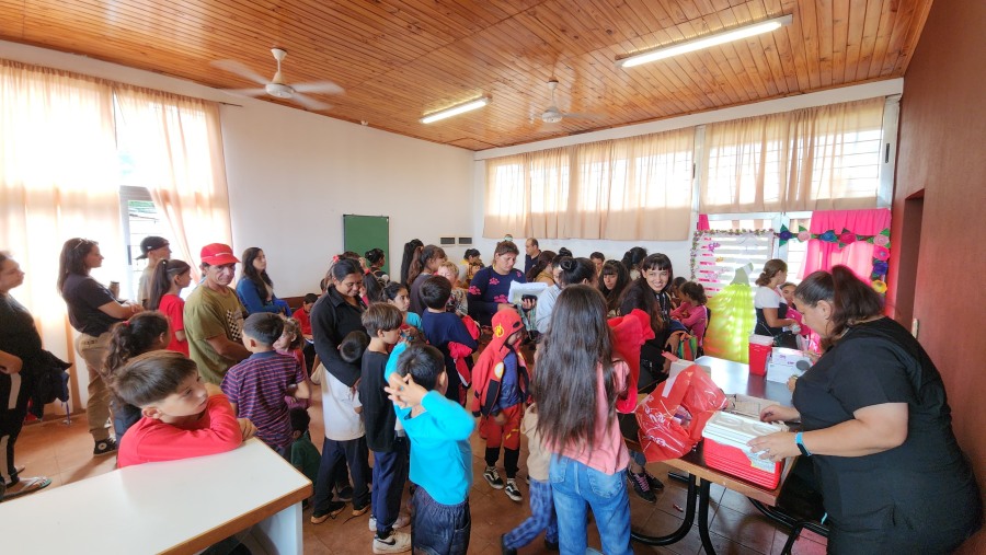 Operativos integrales descentralizados en los barrios del Municipio misionero de Apóstoles