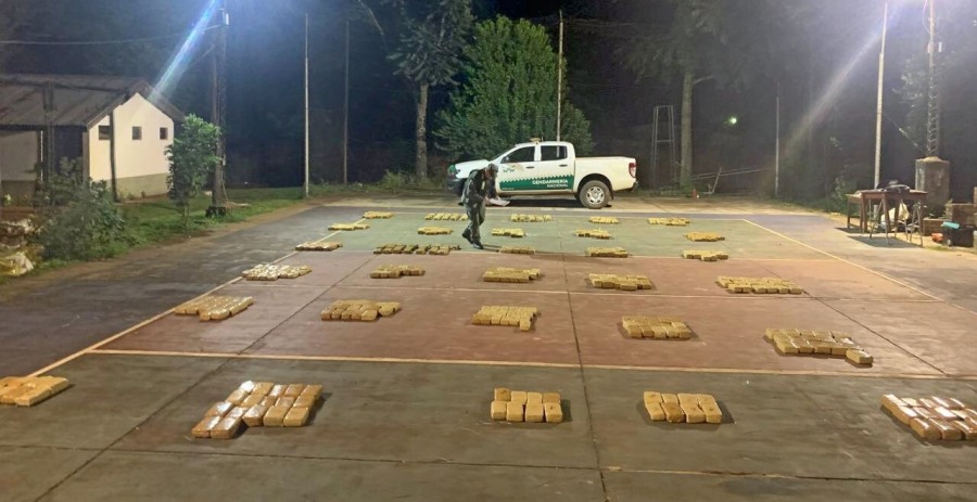 Patrulla de Gendarmería Nacional secuestró 510 kilos de marihuana: El estupefaciente se encontraba acopiado en una zona cercana al límite internacional fronterizo