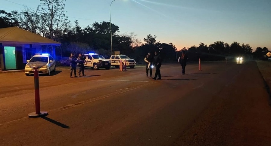 La Policía de la provincia de Misiones despliega operativos para capturar a dos acusados investigados por presunta tenencia y distribución de pornografía infantil