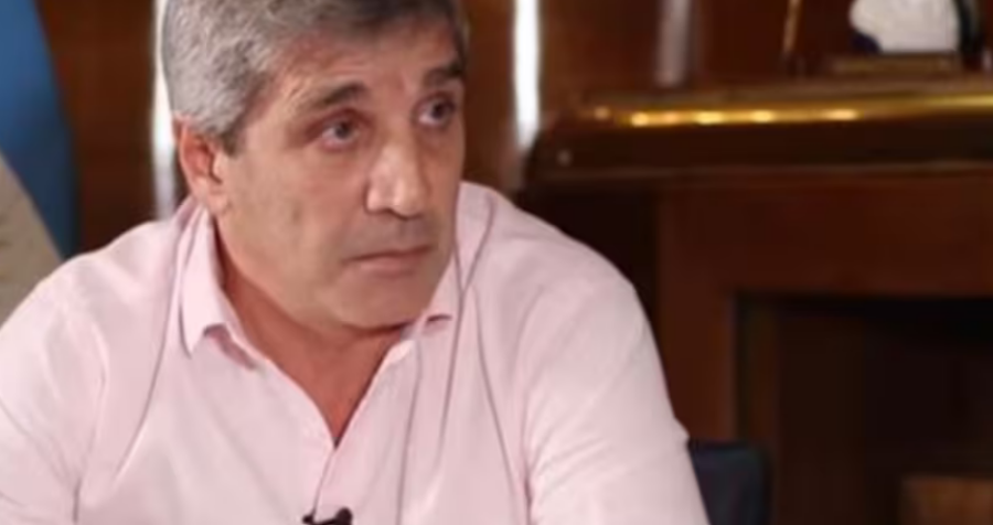 Luis Caputo anunció que si se aprueba la Ley Bases, el Gobierno va a bajar el impuesto PAIS de 17,5% a 7,5%