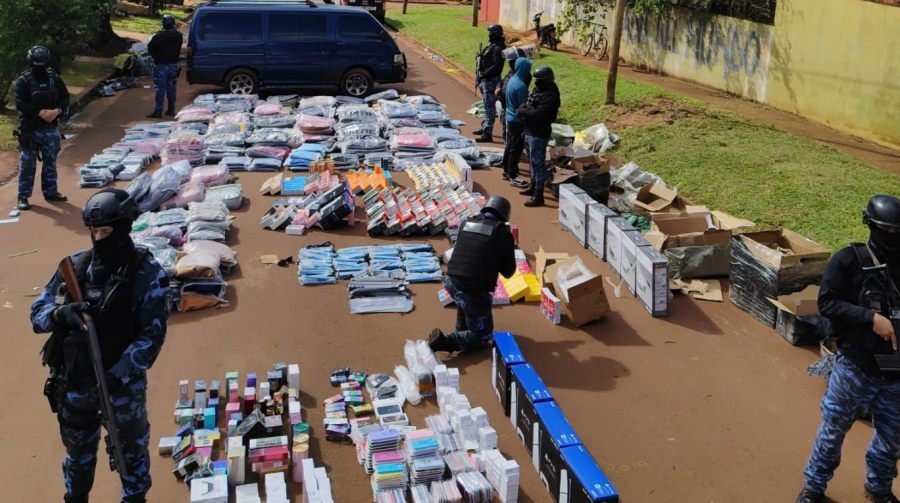 Desmantelan una millonaria operación de contrabando en la ciudad misionera de Puerto Iguazú: Un detenido y cuarenta millones de pesos en secuestros