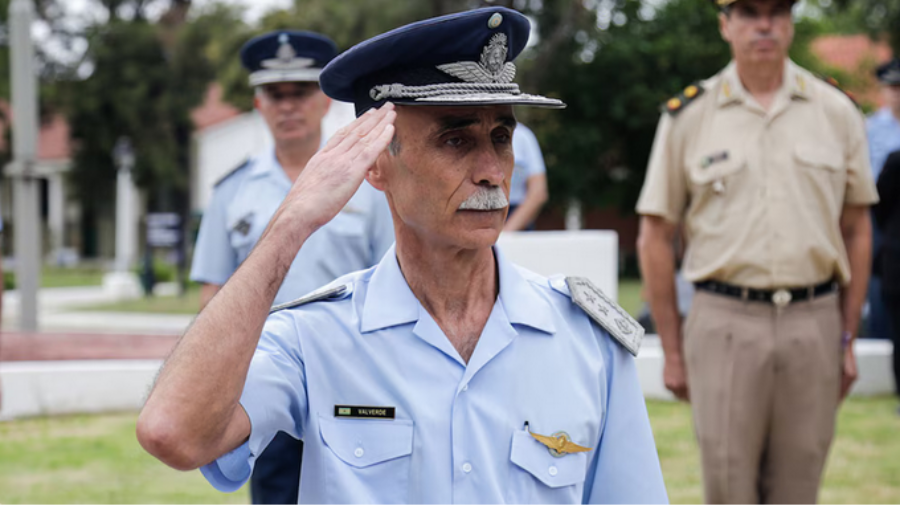 Quién es Gustavo Javier Valverde, el nuevo Jefe de la Fuerza Aérea