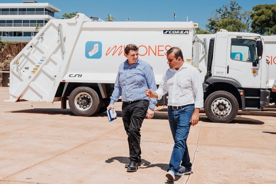 El Ministro Safrán acompañó al Gobernador Herrera Ahuad a la entrega de camiones volcadores, compactadores y regadores a Municipios