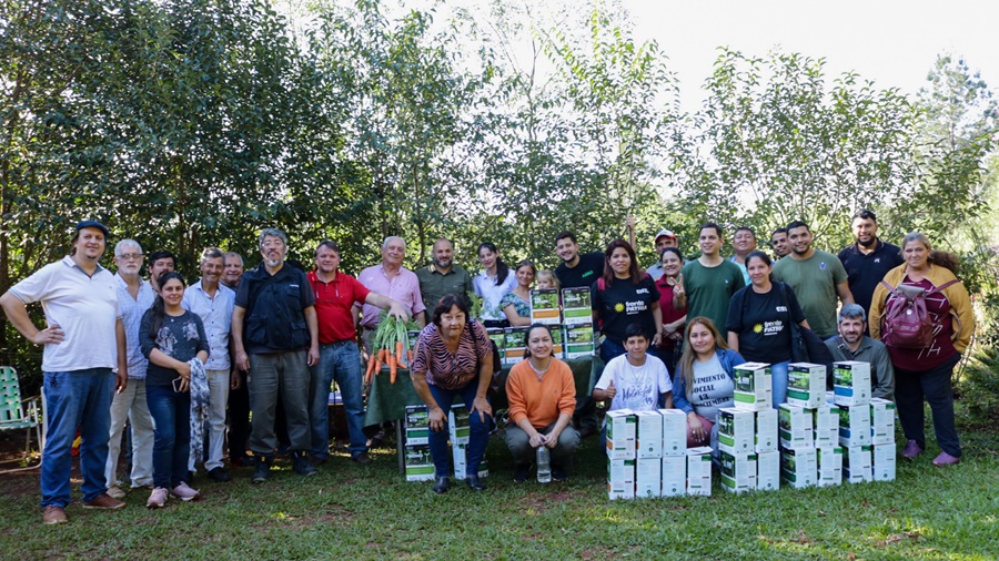 Misiones: Benefician con maquinaria e insumos a productores para fortalecer su producción