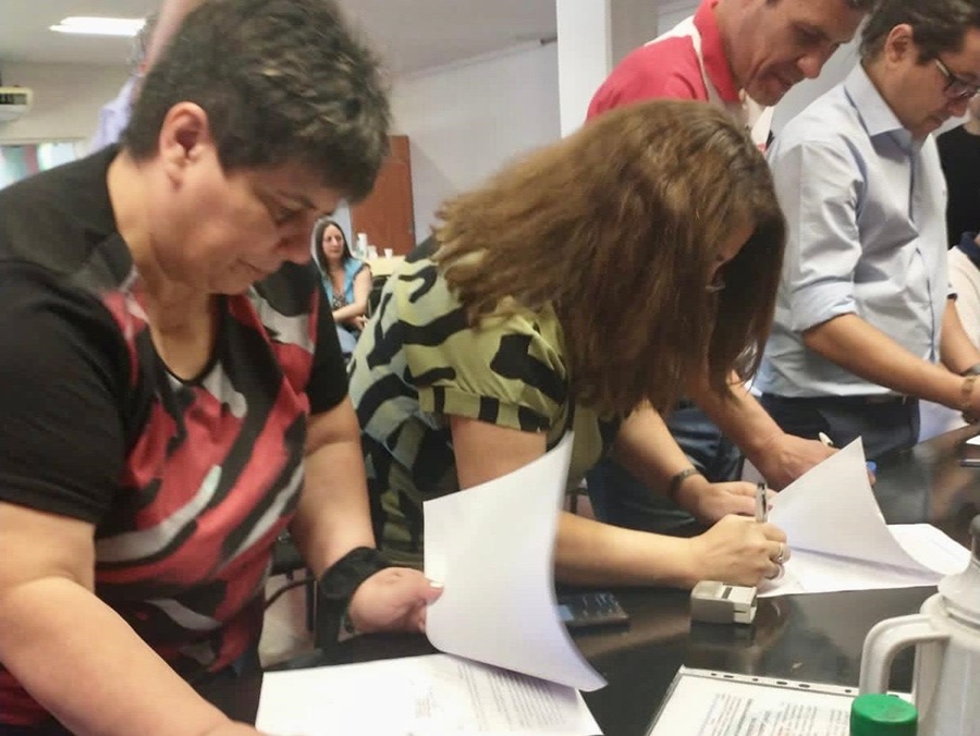 Paritarias en Misiones y Nación: el SEMAB y la CEA reclaman mejoras para los docentes