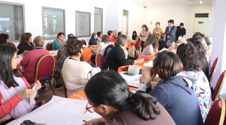 Capacitación y reconocimiento a emprendedoras misioneras que innovan en embalaje sustentable