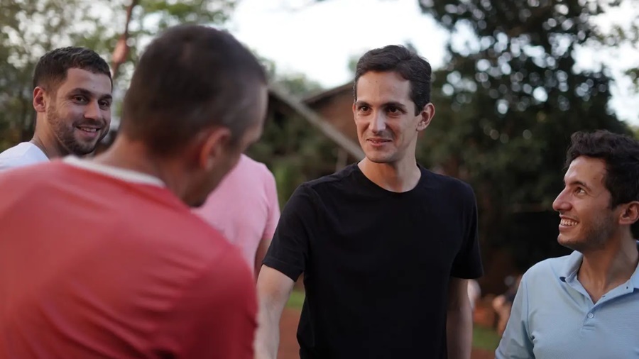 Gastón Caballero: "La gente de Apóstoles quiere nuevos dirigentes, no los mismos que están gobernando hace 20 años"