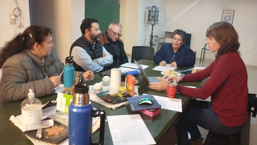 Misiones: Sindicatos trabajan en reconocimiento histórico para docentes de primaria, avanzan en un plan conjunto para fortalecer y potenciar el pago de 21 horas cátedra a los maestros de grado