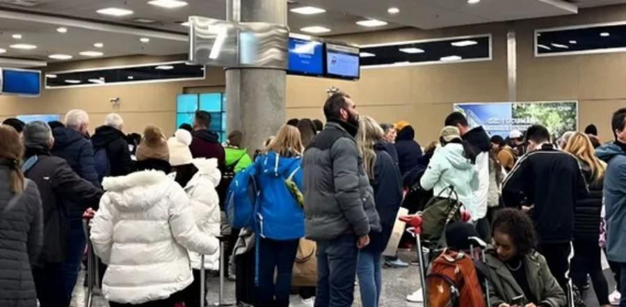 Principio de acuerdo entre Controladores aéreos y el Gobierno Nacional, levantarán las medidas