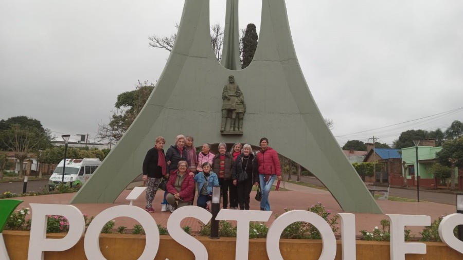 Apóstoles: Adultos mayores revivieron recuerdos en tour cultural por la Herencia de los primeros colonos