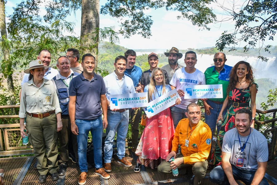 Misiones: Cataratas celebró un nuevo aniversario como Maravilla Natural del Mundo, moda, concursos, obsequios, aventura e identidad misionera, conformaron el programa de la jornada