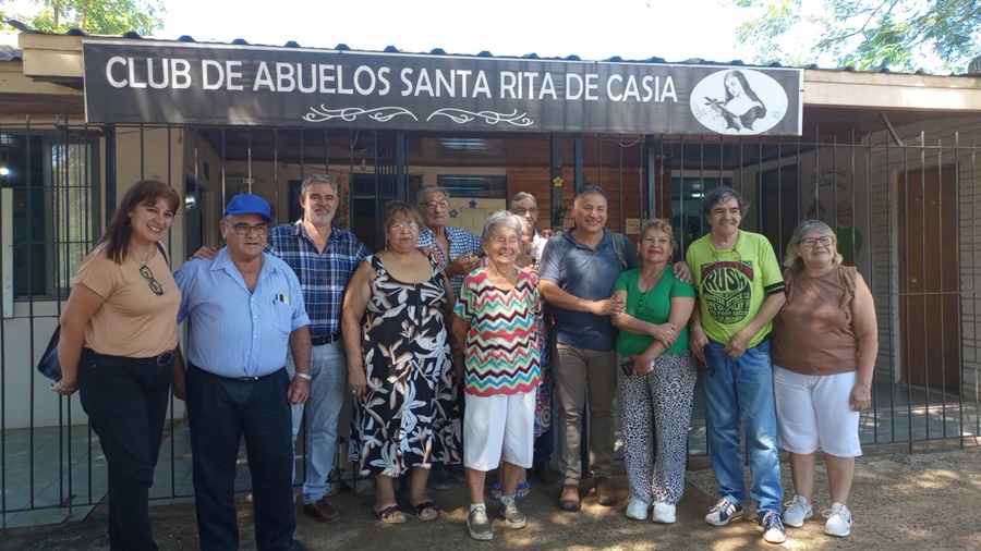 El nuevo Director Ejecutivo de la Unidad de Gestión Local XVIII - Misiones de PAMI recorrió el Barrio Propio y entregó una casa