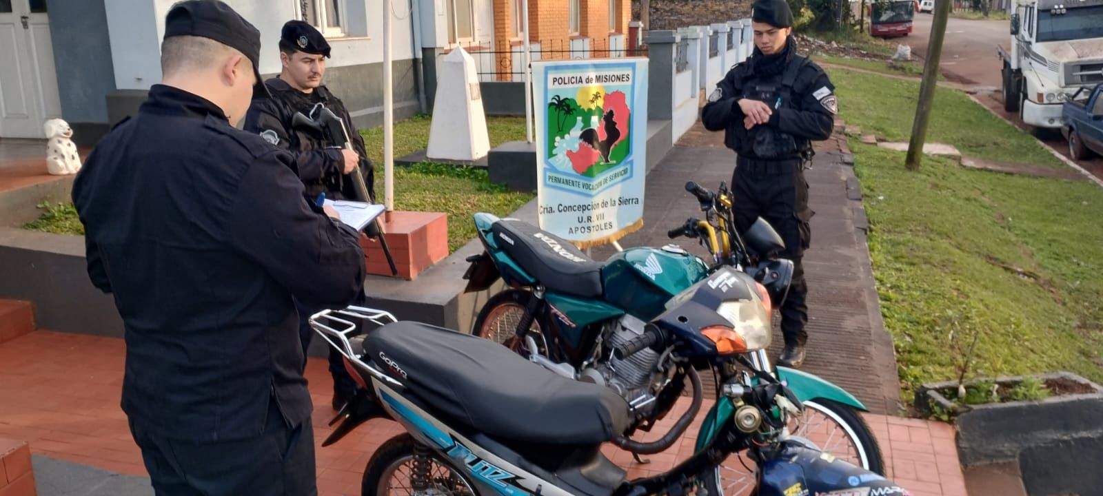 Concepción de la Sierra: Allanaron una vivienda y secuestraron motocicletas por presunta organización de picadas clandestinas