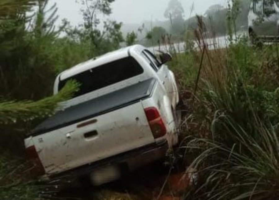 Despiste de una camioneta sobre la Ruta Nacional N° 14 en la localidad misionera de Fracrán, dejó solo daños materiales