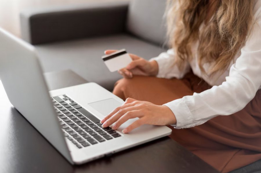 ¿Vuelven las 12 cuotas sin interés?: Al sector de electrodomésticos se suman las marcas de ropa