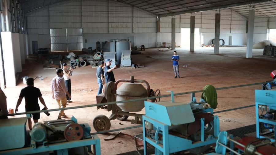Apóstoles: El Gobernador Hugo Passalacqua visitó el avance de la empresa de capitales chinos en el predio del Parque Industrial
