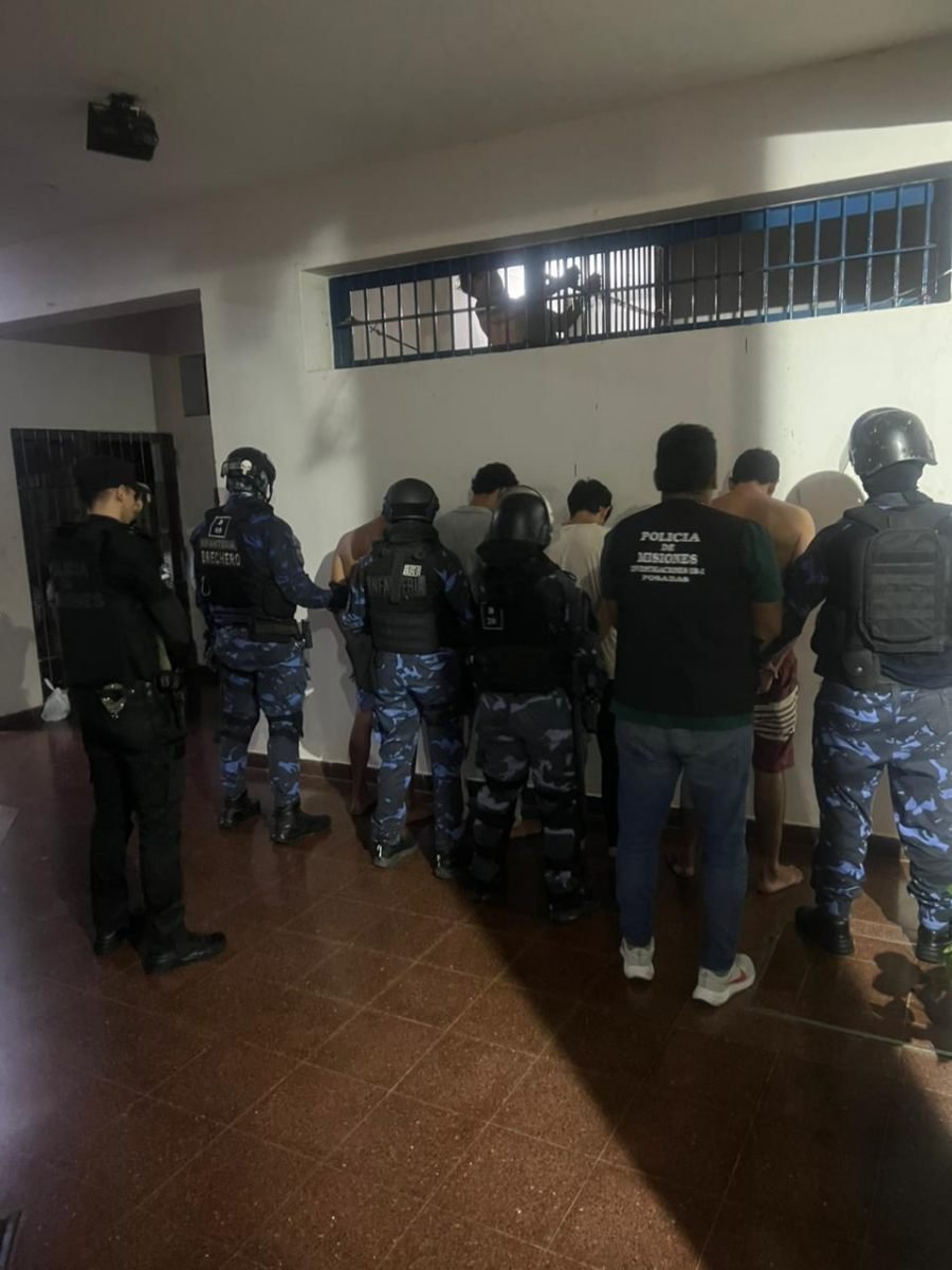 Posadas: Se hicieron pasar por policías federales y asaltaron a un joven, son cuatro los detenidos tras un allanamiento