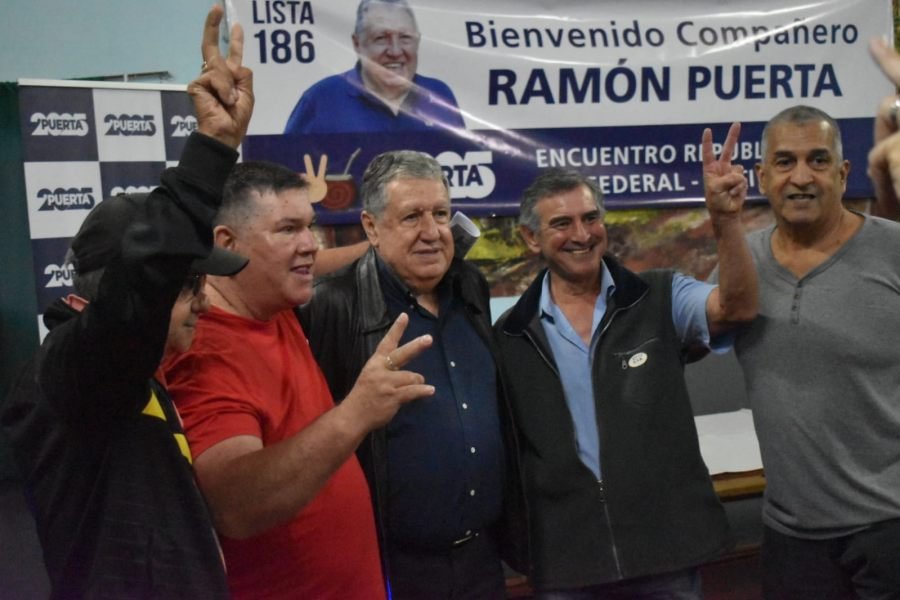 Ramón Puerta encabezó un encuentro en la localidd misionera de Puerto Rico en el Día de la Lealtad, se realizó en un clima de emoción y compañerismo