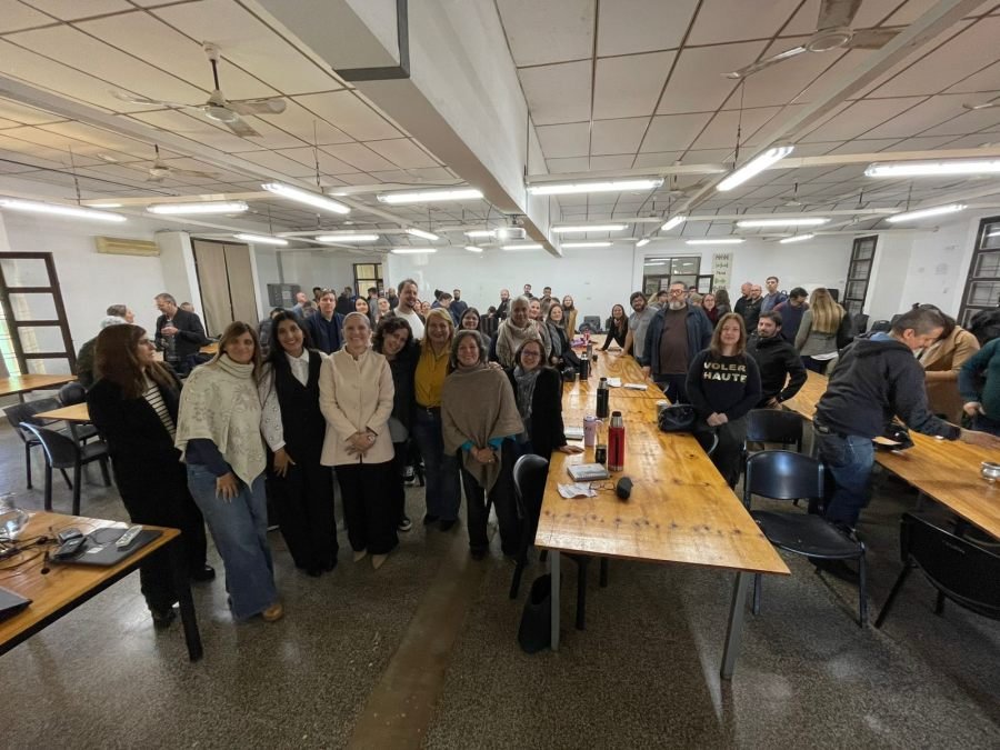 Oberá: Capacitación de prevención del suicidio en la Facultad de Arte y Diseño de la UNaM, destinada a más de cien docentes de la institución