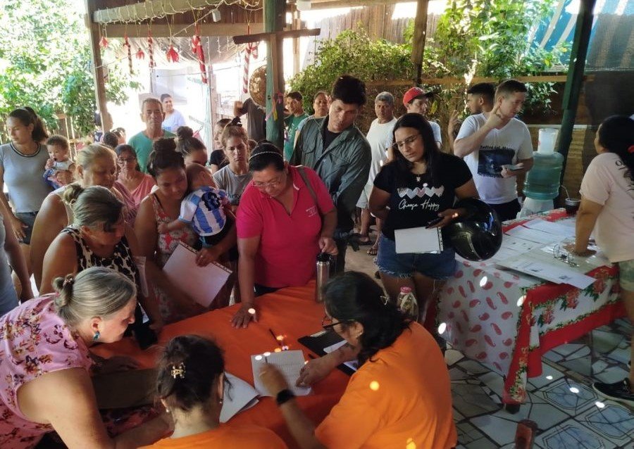 Alta participación vecinal en el inicio del Plan de Regularización Eléctrica en el Barrio Siete Hectáreas en el Municipio de Garupá