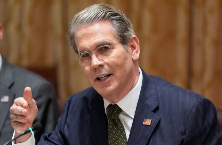 Scott Bessent anuncia que la ayuda de Estados Unidos podría llegar a 40.000 millones de dólares