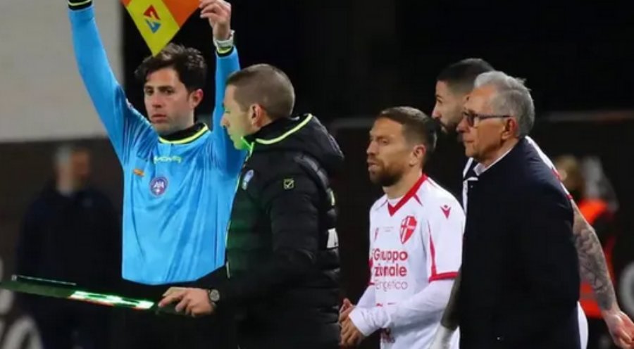 Alejandro "Papu" Gómez volvió a jugar oficialmente tras 776 días luego de cumplir su sanción por doping