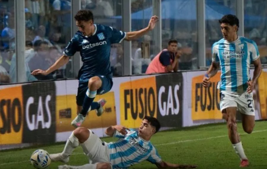 Torneo Apertura: Racing Club goleó a Atlético Tucumán y se metió en zona de playoffs