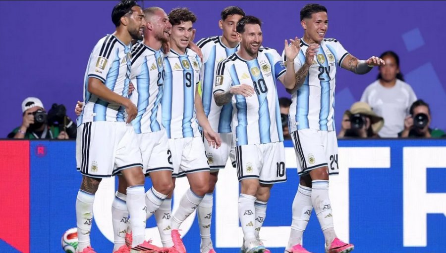 Defensa del título: Con un Lionel Messi histórico, la Selección Argentina goleó a Argelia en su debut en el Mundial 2026