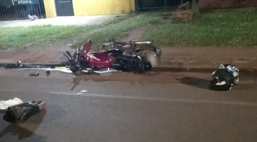 Posadas: Motociclista embistió a una embistió a una mujer, dejando como saldo tres personas con lesiones a evaluar